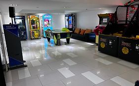 Stay In The Heart Of Surfers